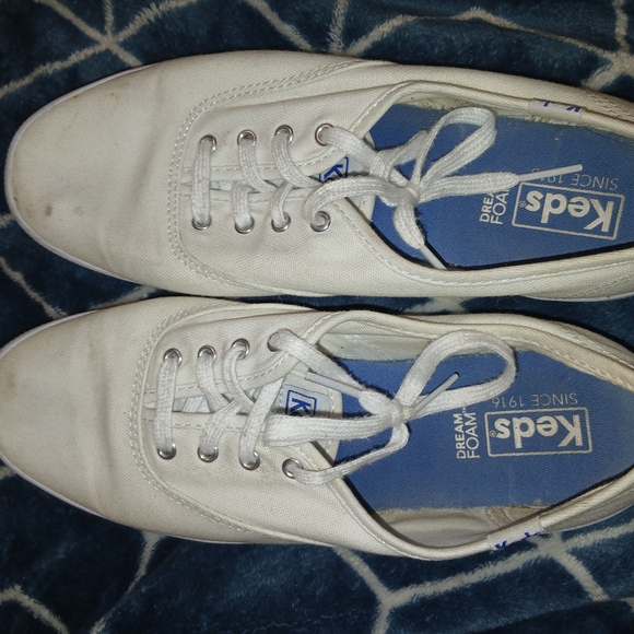 Keds White Canvas Sneakers with Rubber Soles - Picture 1 of 4